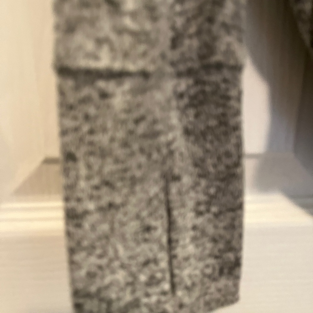 Athleta Luxe Pose Lightweight Top Heathered Gray size M - Picture 3 of 5